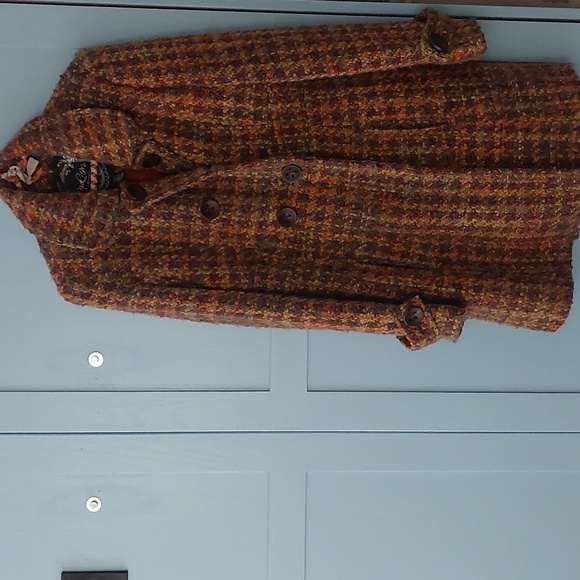 Womens coat - Picture 2 of 3